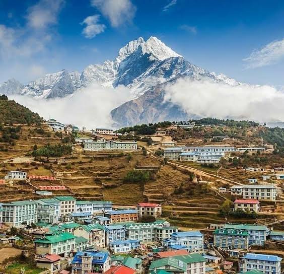 Everest Express Trek via Lukla (2860 m).jpeg